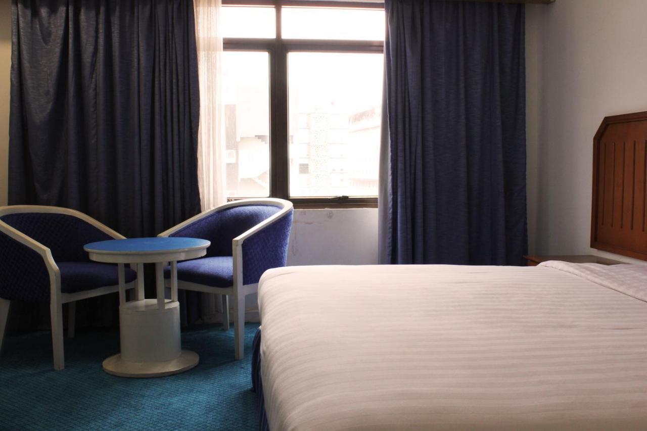 Arnava Hotel Senen Jakarta Exterior photo
